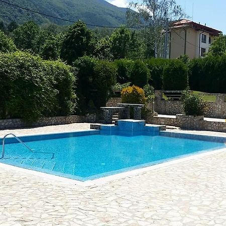 Holiday House Kubrat ساباريفا بانيا المظهر الخارجي الصورة