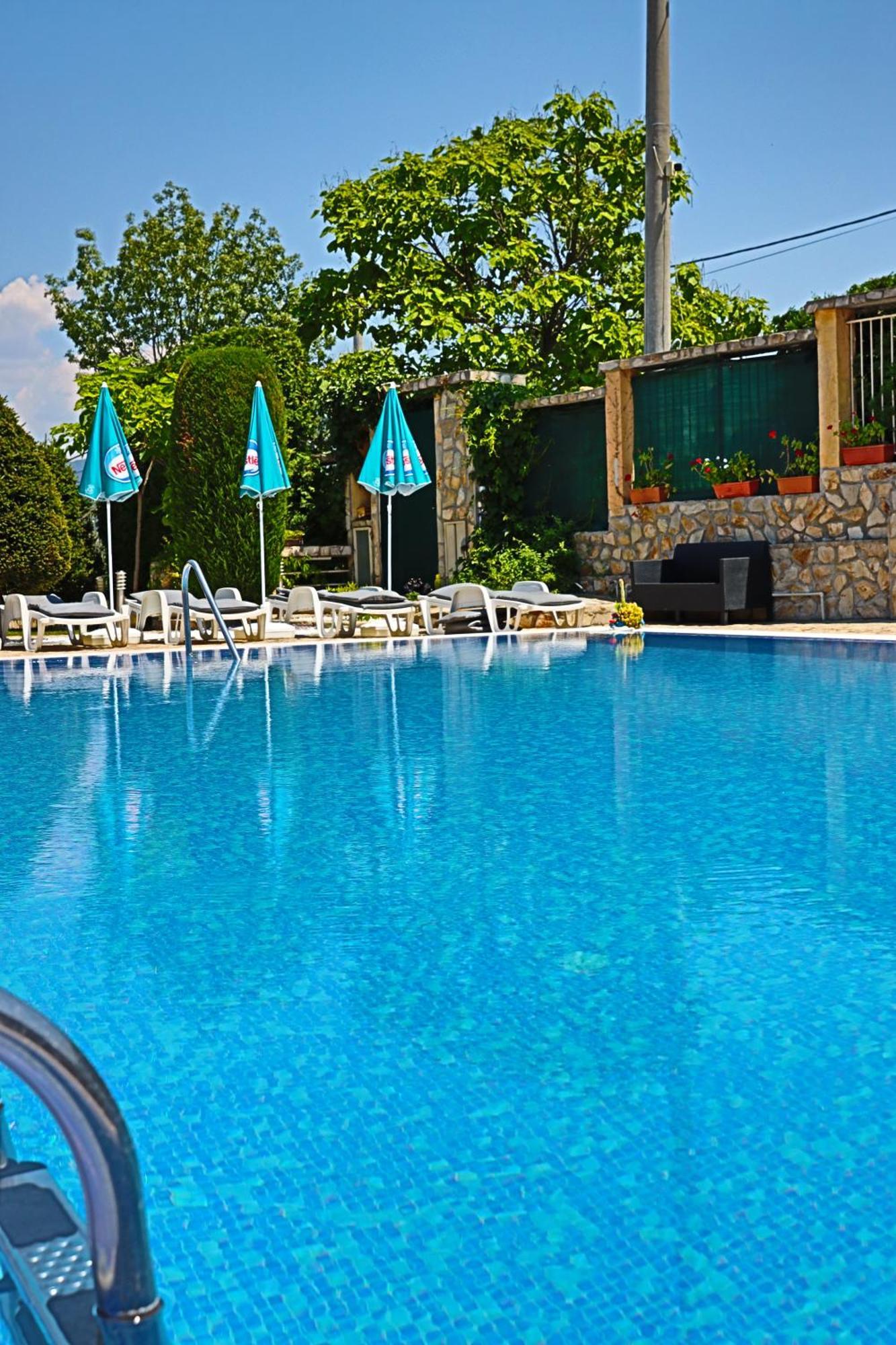 Holiday House Kubrat ساباريفا بانيا المظهر الخارجي الصورة
