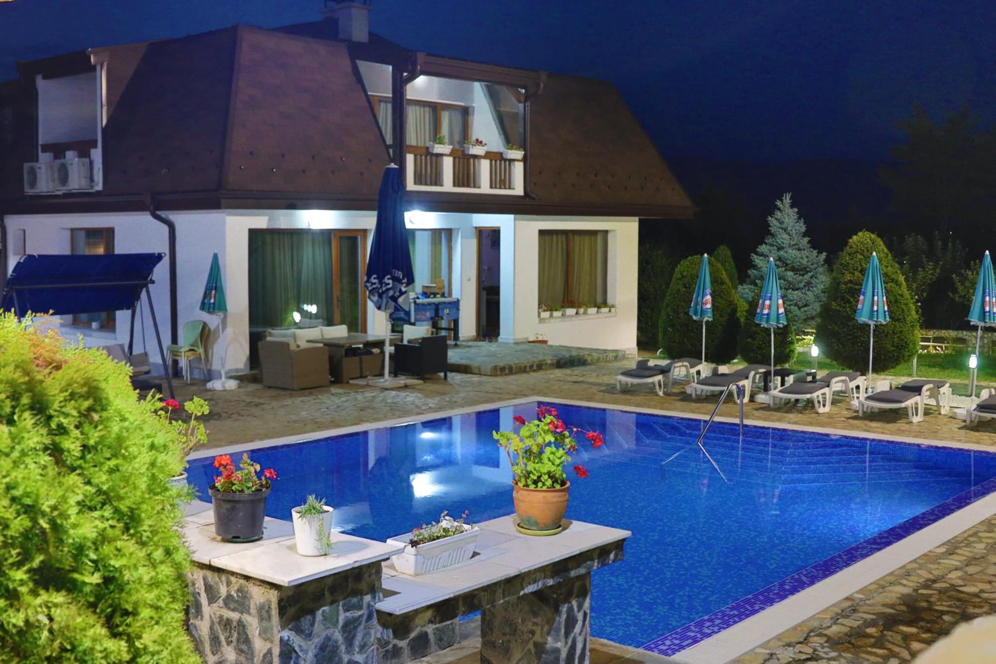 Holiday House Kubrat ساباريفا بانيا المظهر الخارجي الصورة