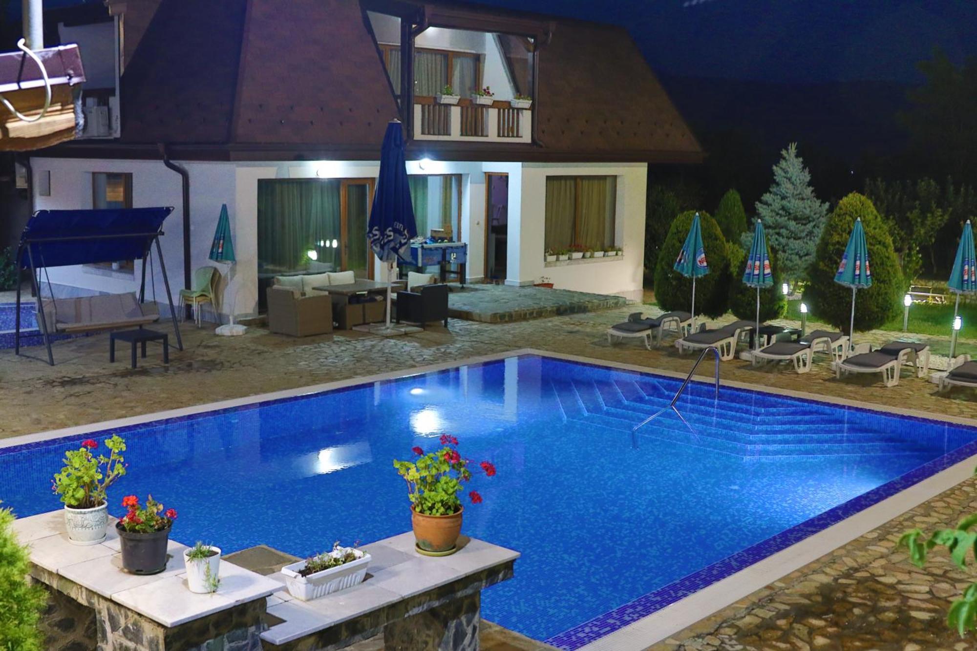 Holiday House Kubrat ساباريفا بانيا المظهر الخارجي الصورة