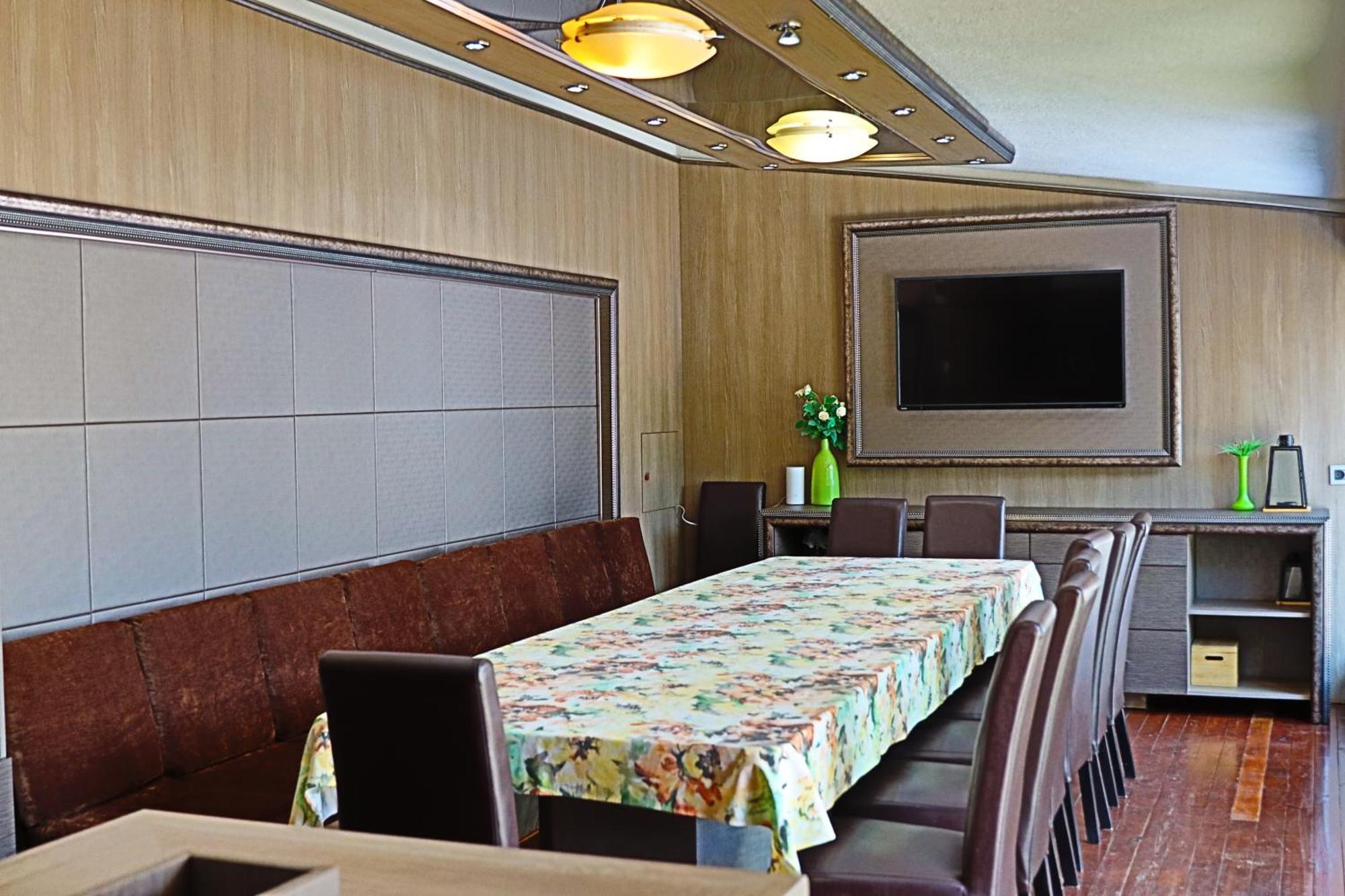 Holiday House Kubrat ساباريفا بانيا المظهر الخارجي الصورة